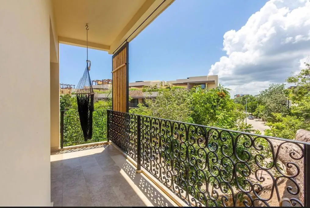 아파트 Chic Rooftop Ph, Private Pool, 1Mi From The Beach 툴룸