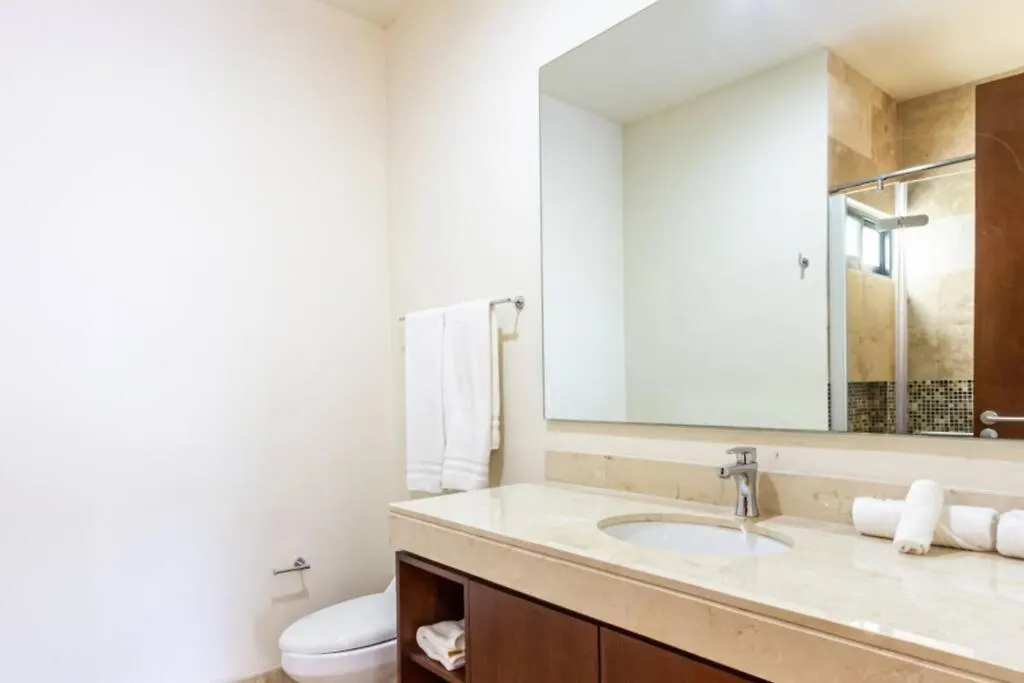 Chic Rooftop Ph, Private Pool, 1Mi From The Beach 툴룸 0*,